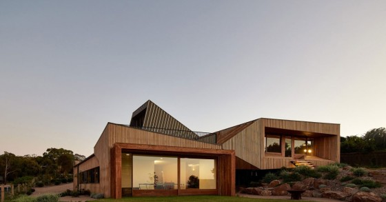 Casas de sonho: Esta mansão de madeira é muito mais do que possas imaginar 