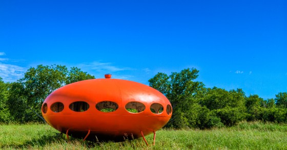 futuro_house_100x100