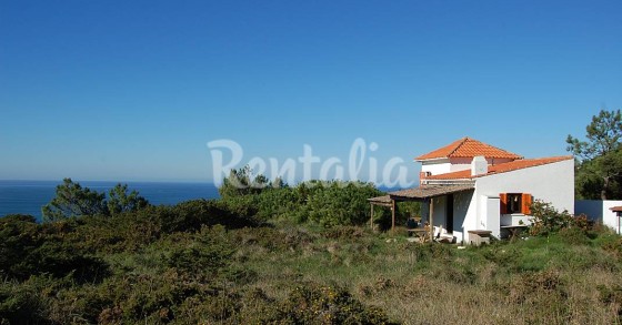 Casas de fim de semana: Um refúgio na serra com vista para o mar 