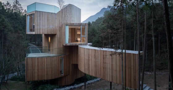 Qiyunshan Tree House: Dormir numa moderna “casa árvore” na floresta chinesa