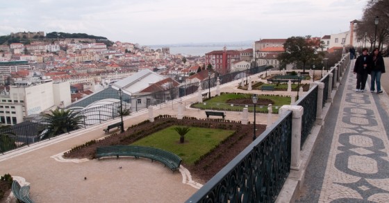 São Pedro de Alcântara: Um dos mais visitados miradouros de Lisboa vai ter obras urgentes