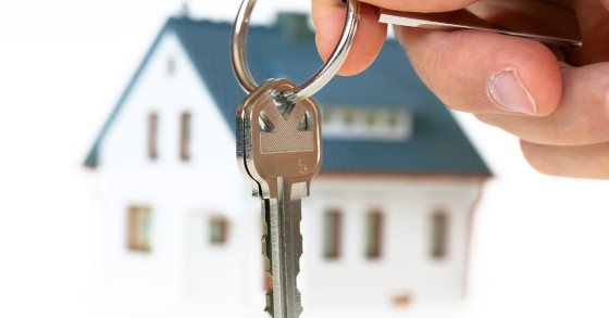 Comprar casa custa mais 7,9% que há um ano. Vendas também disparam...