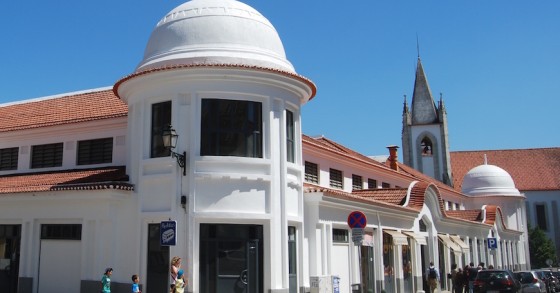 Comércio de rua está a crescer nos bairros residenciais de Lisboa...