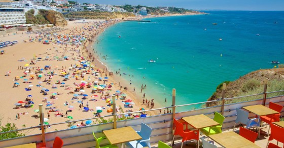 BCP vende 80 casas e terrenos no Algarve com desconto