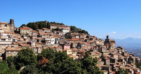 A iniciativa que virou moda: em Itália estão à venda casas por um euro (se as reabilitares) 