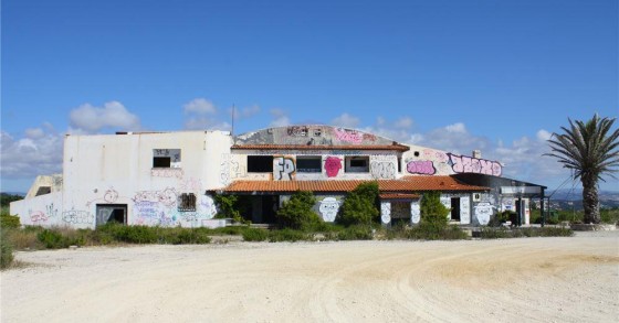 A antiga discoteca está ao abandono há alguns anos