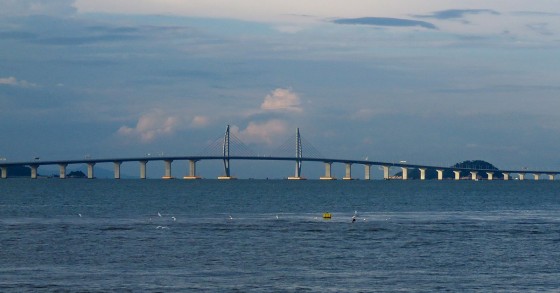 Maior ponte do mundo abre amanhã na China após 9 anos de obras