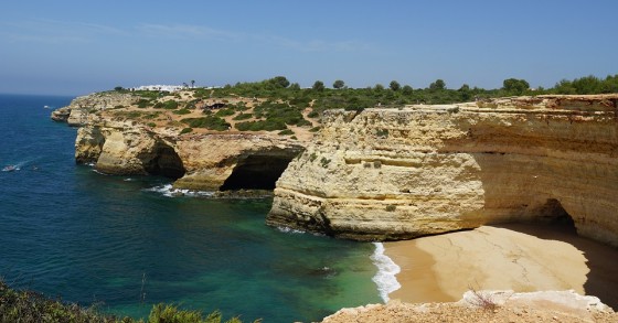 La belle côte de l'Algarve / Pixabay