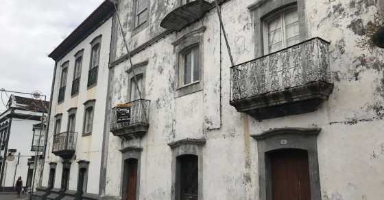 Há mais de 400 mil casas devolutas em Portugal à espera de obras