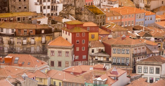 Casas mais caras, mas vendidas por menos 22% que preço original