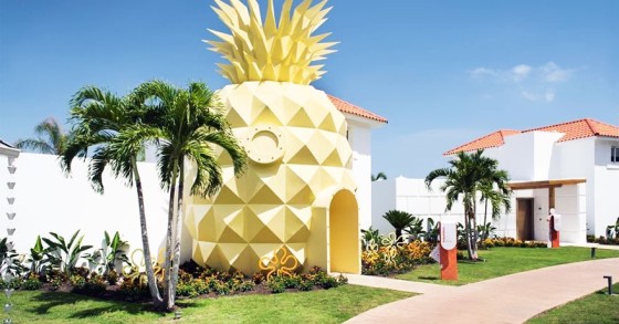 Um hotel em forma de abacaxi