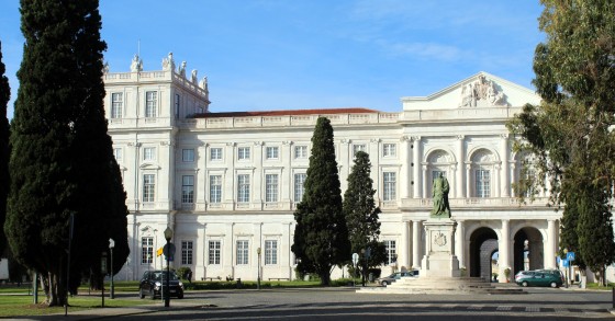 Obras no Palácio Nacional da Ajuda obrigam a corte de trânsito até 2020