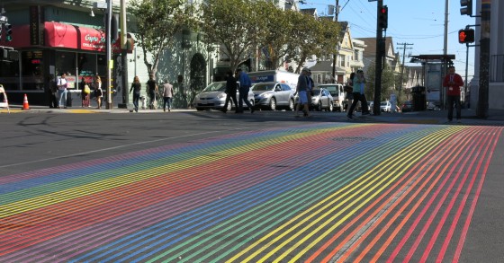 Passadeiras arco-irís em Lisboa ficam por pintar por serem ilegais