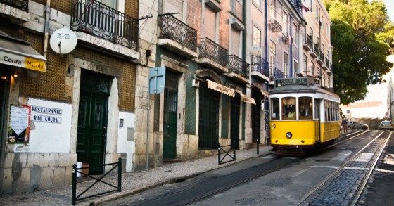Com os preços das casas a começar a cair, é hora de vender?