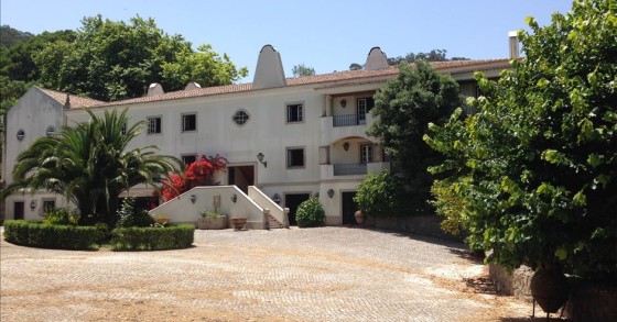 Traditional Portuguese 'quinta' for sale in Sintra