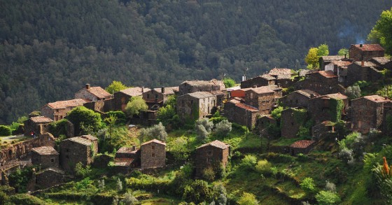 Há 117 imóveis à venda na Serra da Lousã por 300 mil euros