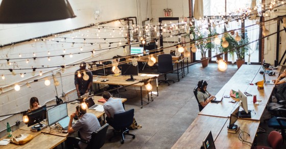 Falta de escritórios tradicionais impulsiona coworking em Portugal
