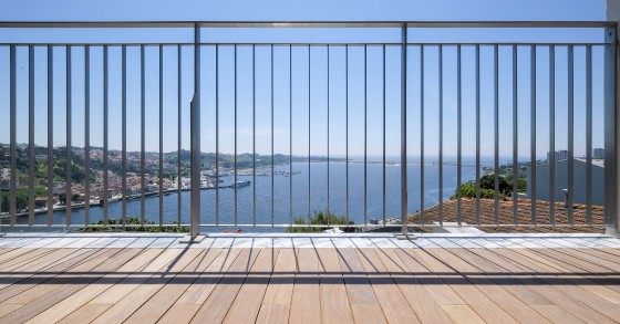 Há um novo empreendimento de moradias a nascer no Campo Alegre com vista para o rio Douro