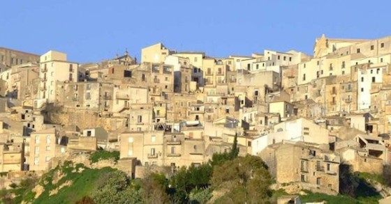 Esta cidade italiana está a leiloar casas abandonadas por um euro