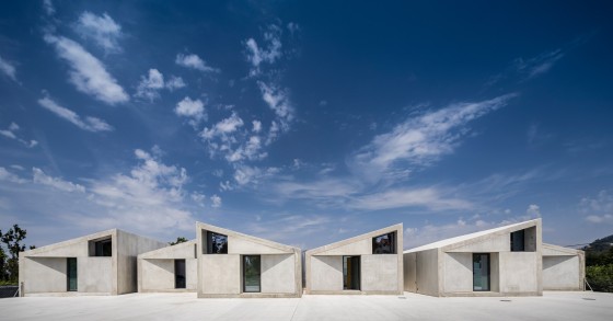 Seis casas pré-fabricadas de betão incríveis na periferia do Porto