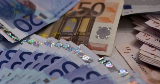 Vistos 'gold': Investimento cai 81% em maio para 27,7 ME