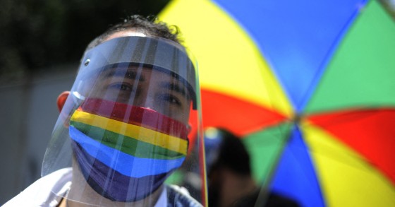 Alemanha responde à UEFA: ilumina vários edifícios com bandeira LGBTI+