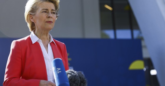 Von der Leyen diz que lei húngara contra direitos LGBT "é uma vergonha"