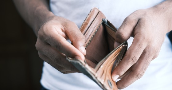 Crédito ao consumo dispara: consumidores endividaram-se em 16,6 milhões por dia