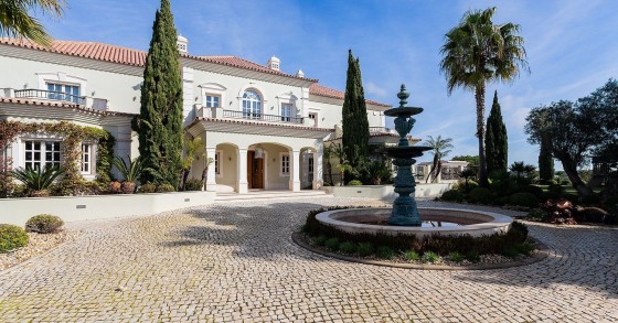 The front facade of the villa