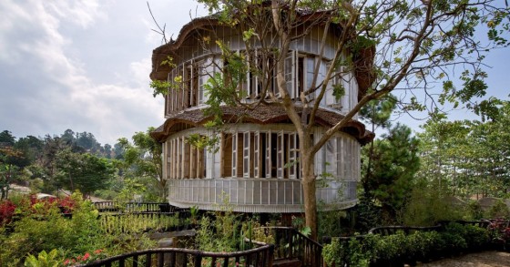 casas feitas de bambu
