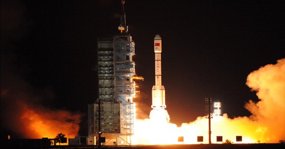 Foguete chinês fora de controlo