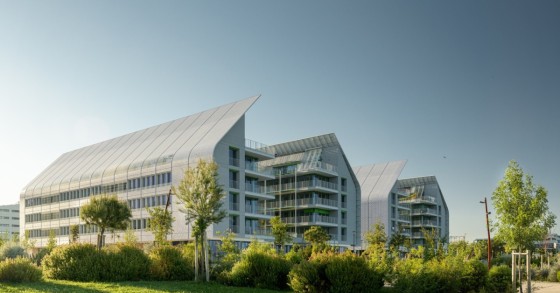 Prata Riverside Village