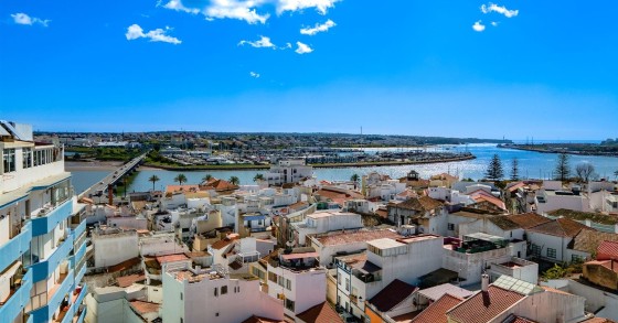 Mută-te în Portugalia la mare!