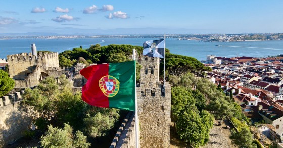 Vale a pena investir em imobiliário em Portugal porque...