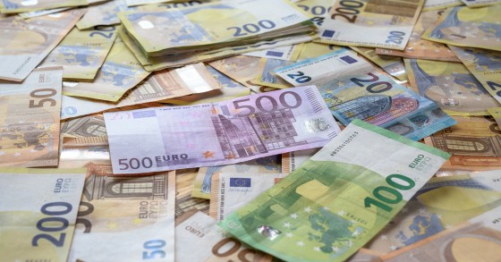 PCP e Chega querem usar lucros dos bancos para baixar crédito da casa
