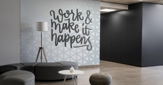 Parede com vinil decoração no escritório