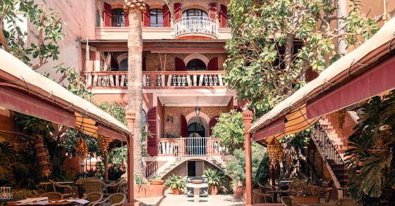 Hostal Corona