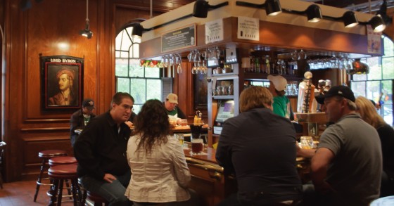 Bar "Cheers" vendido em leilão