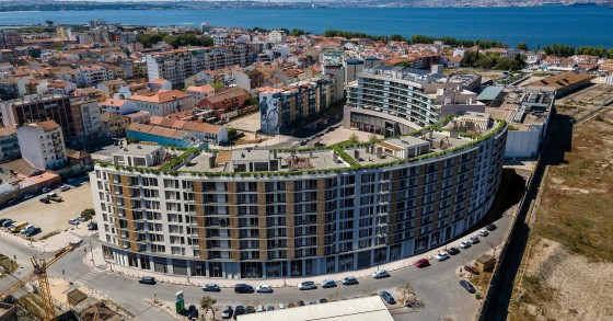 Platinum Barreiro