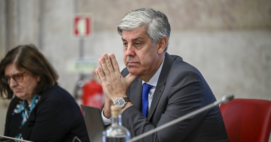 Subida dos juros gera dificuldades