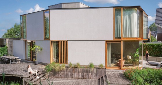 Edge House 