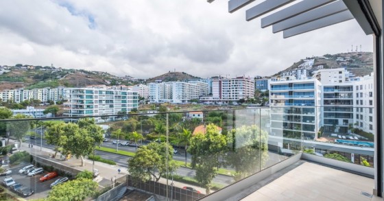 Neue Häuser auf Madeira und Azoren