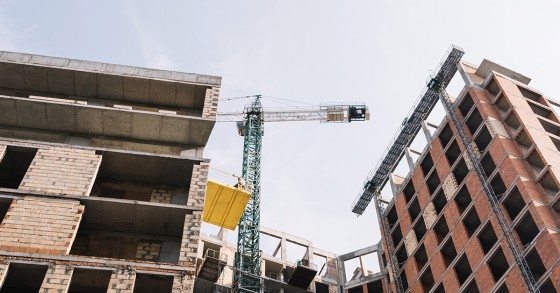 Construção de casas e prédios