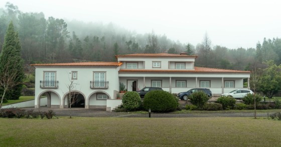 Moradias no campo à venda
