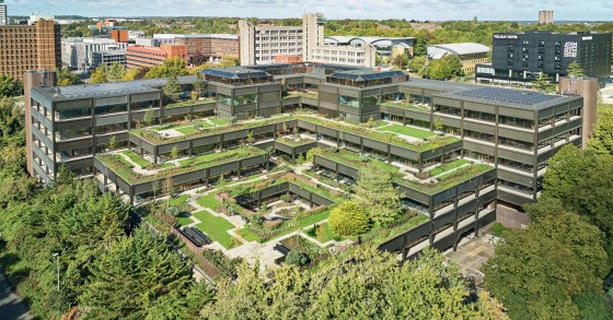 Escritórios com jardim no Reino Unido