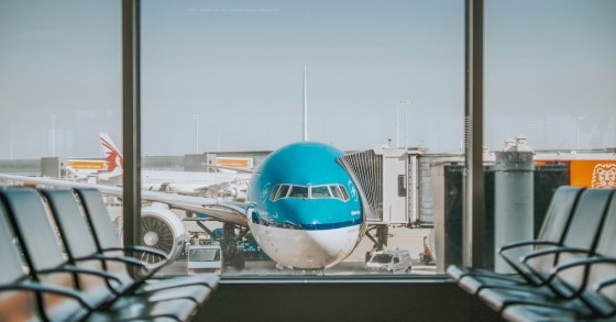 avião em aeroporto