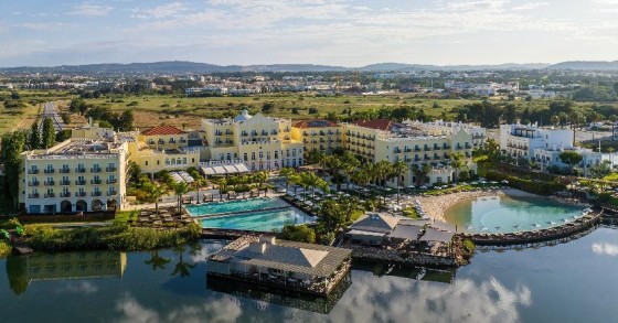 Domes Lake Algarve