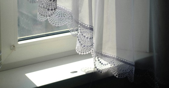 Cortinas com lençóis antigos