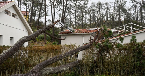 Casas afetadas pela tempestade