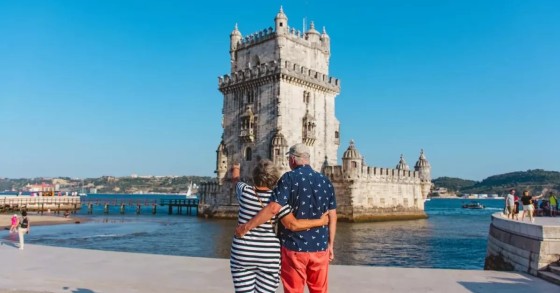 Live your retirement dreams in Portugal / Unsplash